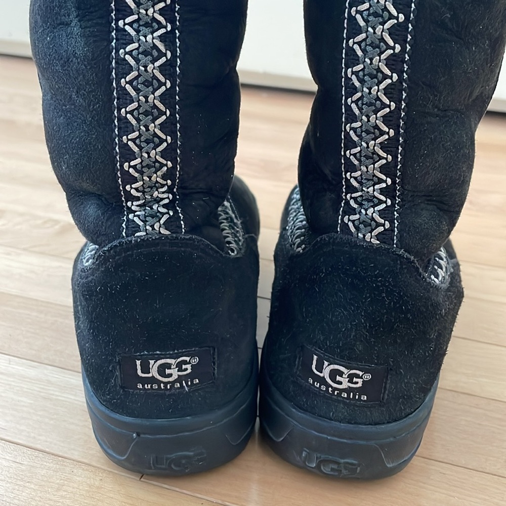UGG Australia Black Sundance Tasman Shearling Winter Boots - Picture 4 of 8